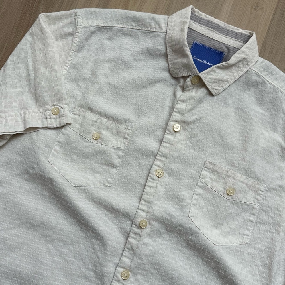 Tommy Bahama Shirt LARGE Short Sleeve Button Up SILK BLEND Island Modern Fit